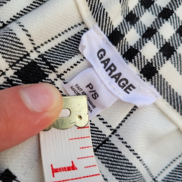 White and Black Plaid Skirt | Size Small | Garage - Picture 6 of 6